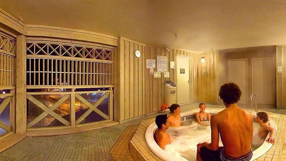 Marketplace Lodge Whistler 0*,